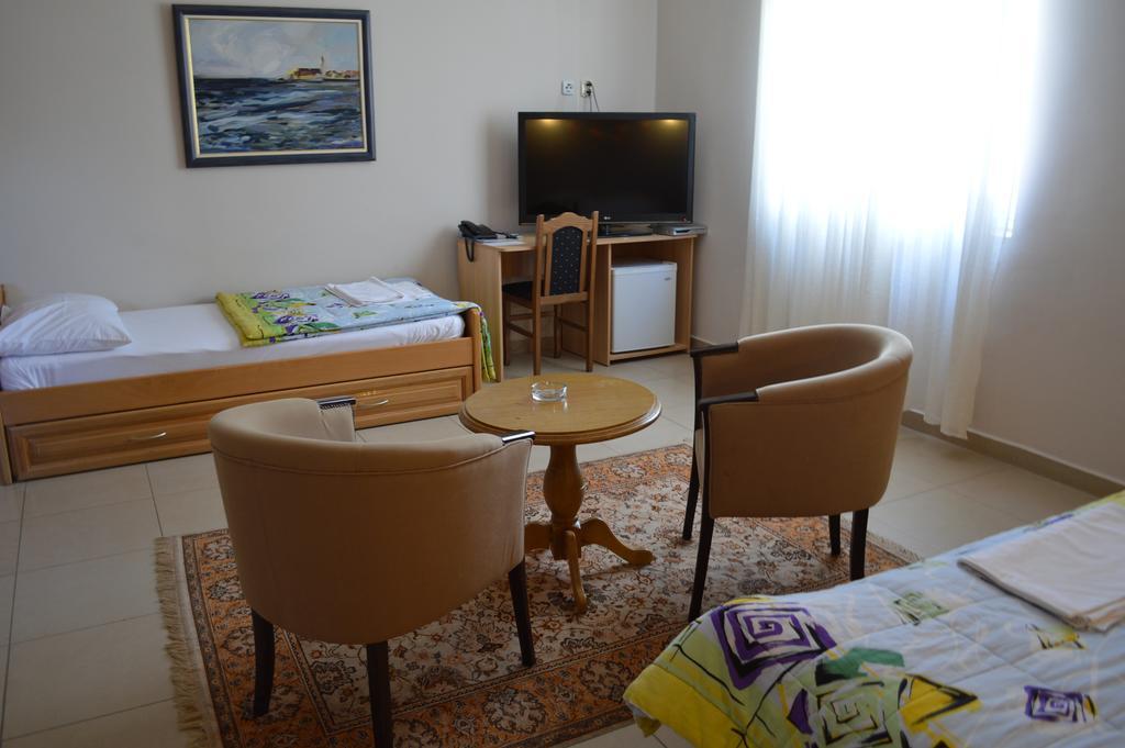 Kangaroo Hotel