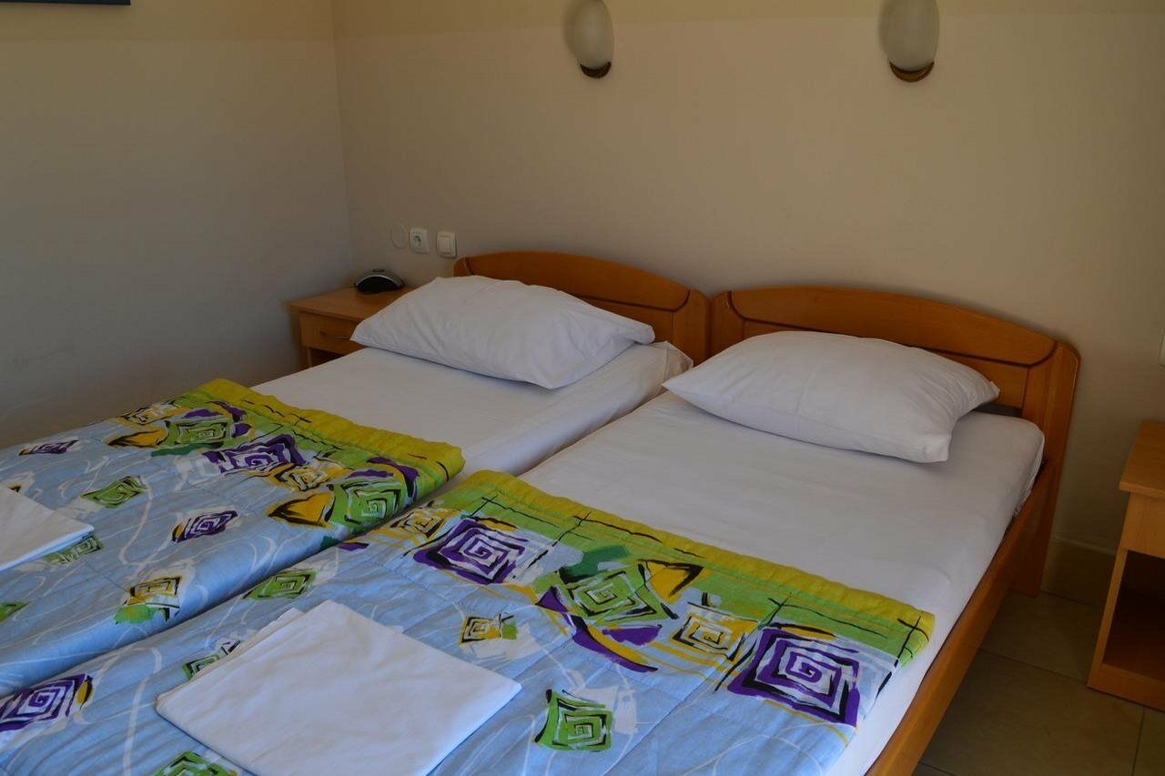 Kangaroo 2* Budva