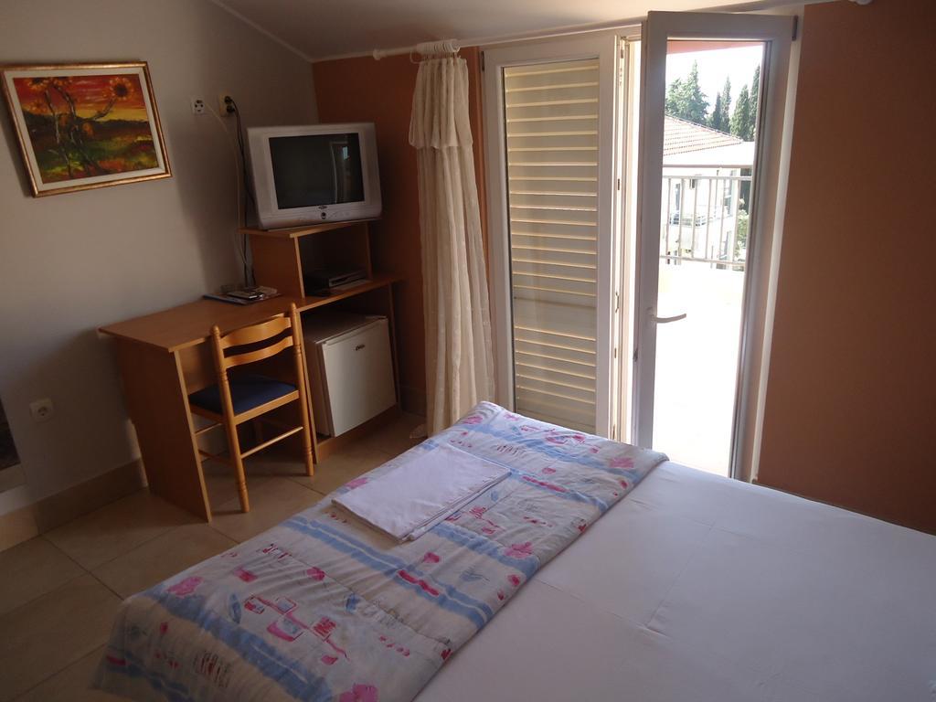 Kangaroo Hotel