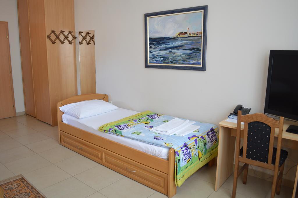 Kangaroo Hotel Budva