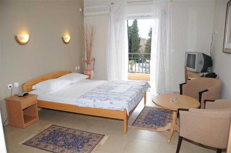 Kangaroo Hotel Budva
